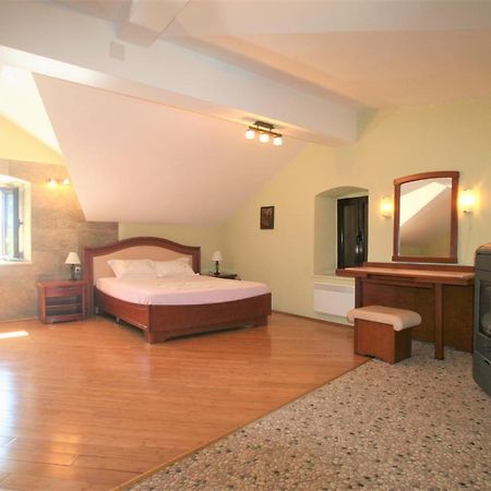 Holiday Home Ametist Kotor Eksteriør bilde